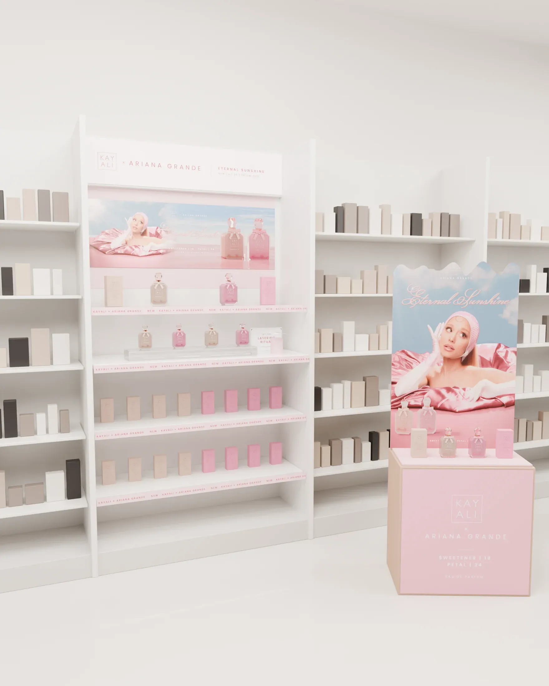 Retail gondola with header, key visual and hero shelf